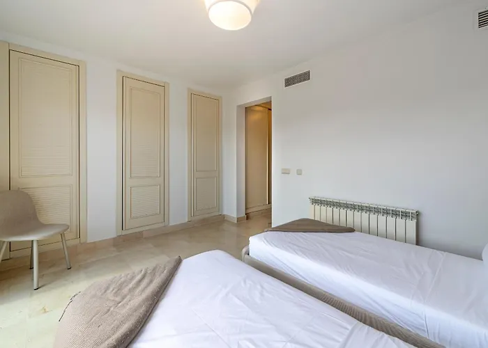 Nueva Andalucia Penthouse