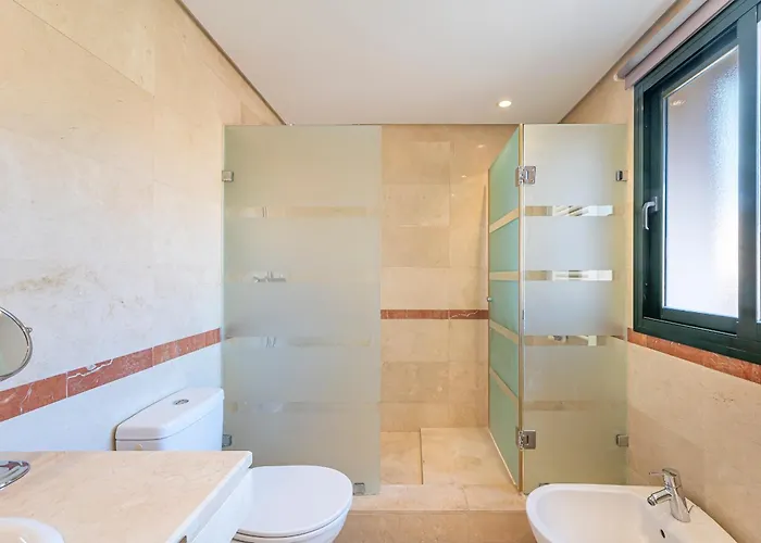 Nueva Andalucia Penthouse Apartament *