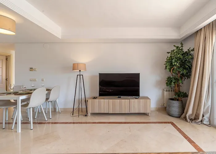 Nueva Andalucia Penthouse * 马尔韦利亚